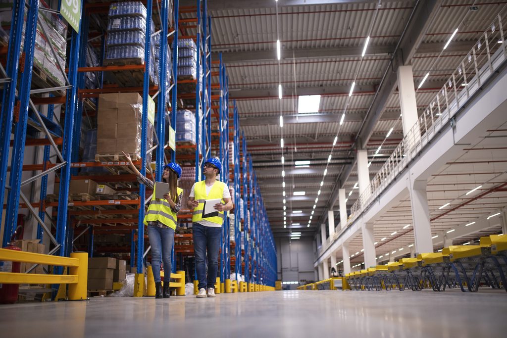 logistic services in canada